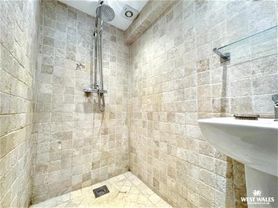Picture 9